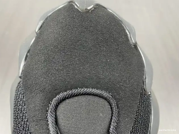 YEEZY ADIDAS H68032 400 0519